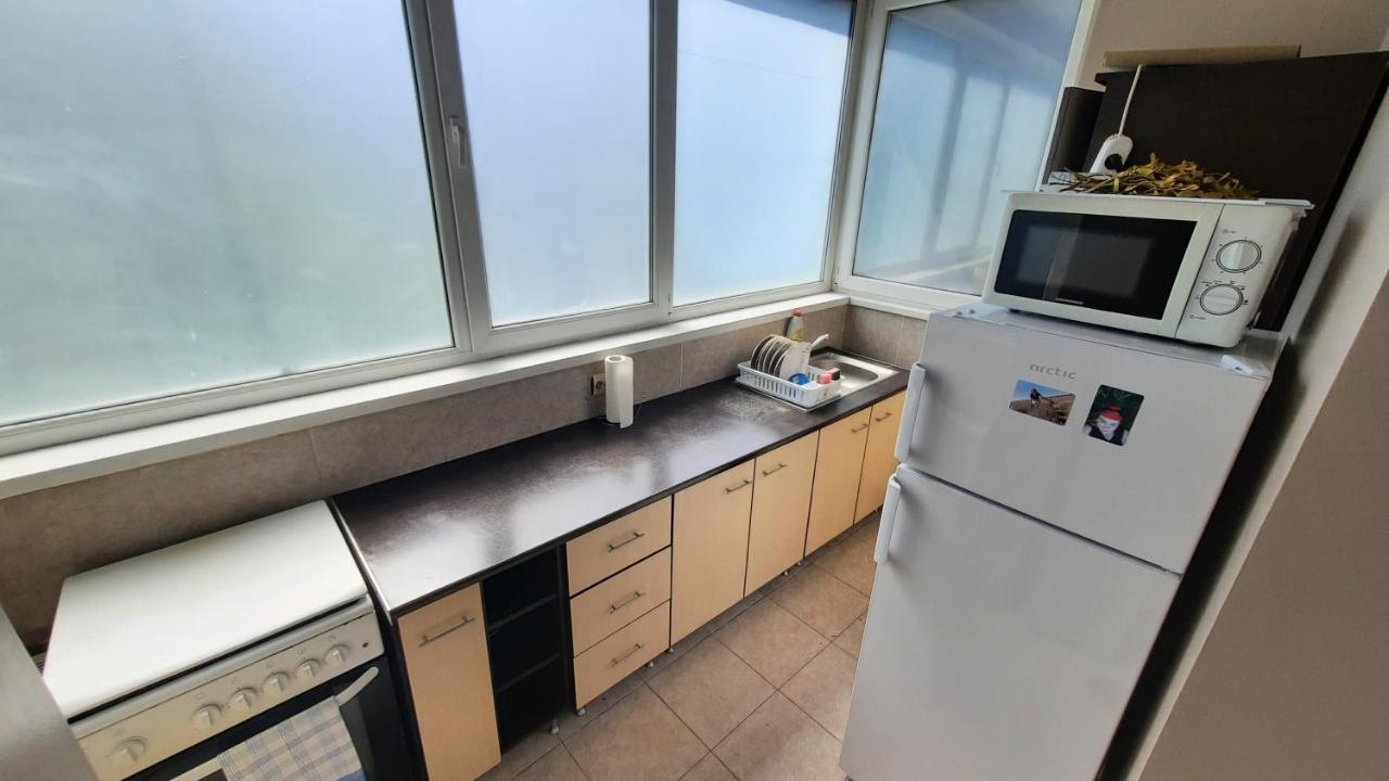 Spacious, Modern Condo In New Villa - Sleeps 6 Букурещ Екстериор снимка
